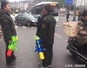 长沙城管爆料事件视频,视频揭露现场冲突瞬间  第2张